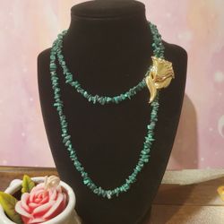 Emerald Chip Stone Artisan Necklace 34" Malachite Green with Goldtone Signed Gerry's Brooch F11