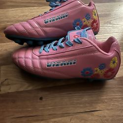 Girls Cleats Size 13.5 C