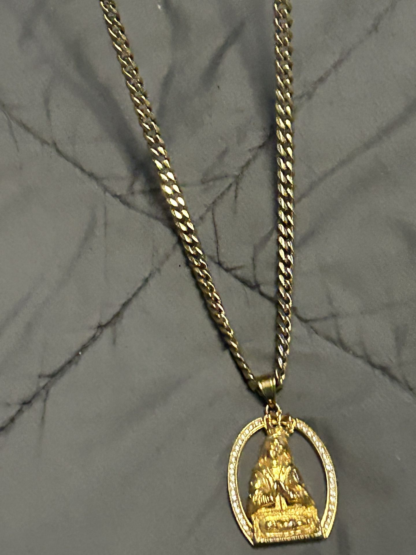 Gold Stainless Steel 13.5 Inch Chain And Pendant 