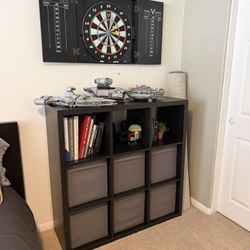 Ikea 9 Cube Bookshelf With Baskets 