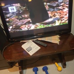 40" Panasonic TV