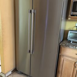 Maytag Fridge, Stainless Steel, 36in. Wide