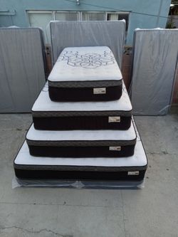Queen Size Mattress Pillow Top New 12"