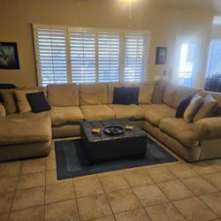 Oversized Three Peice Sectional Couch