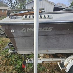 1985 Four Winns With Trailer 