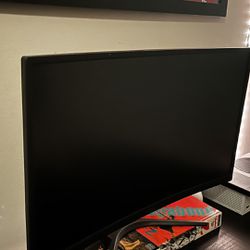 27in Curved Screen MSI Gaming Monitor 