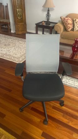 Desk chair