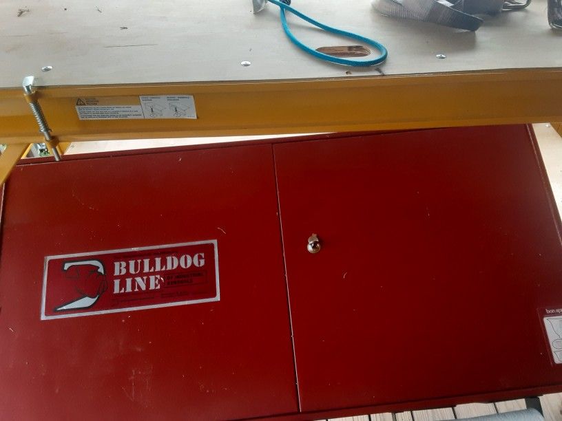 aerosol cabinet