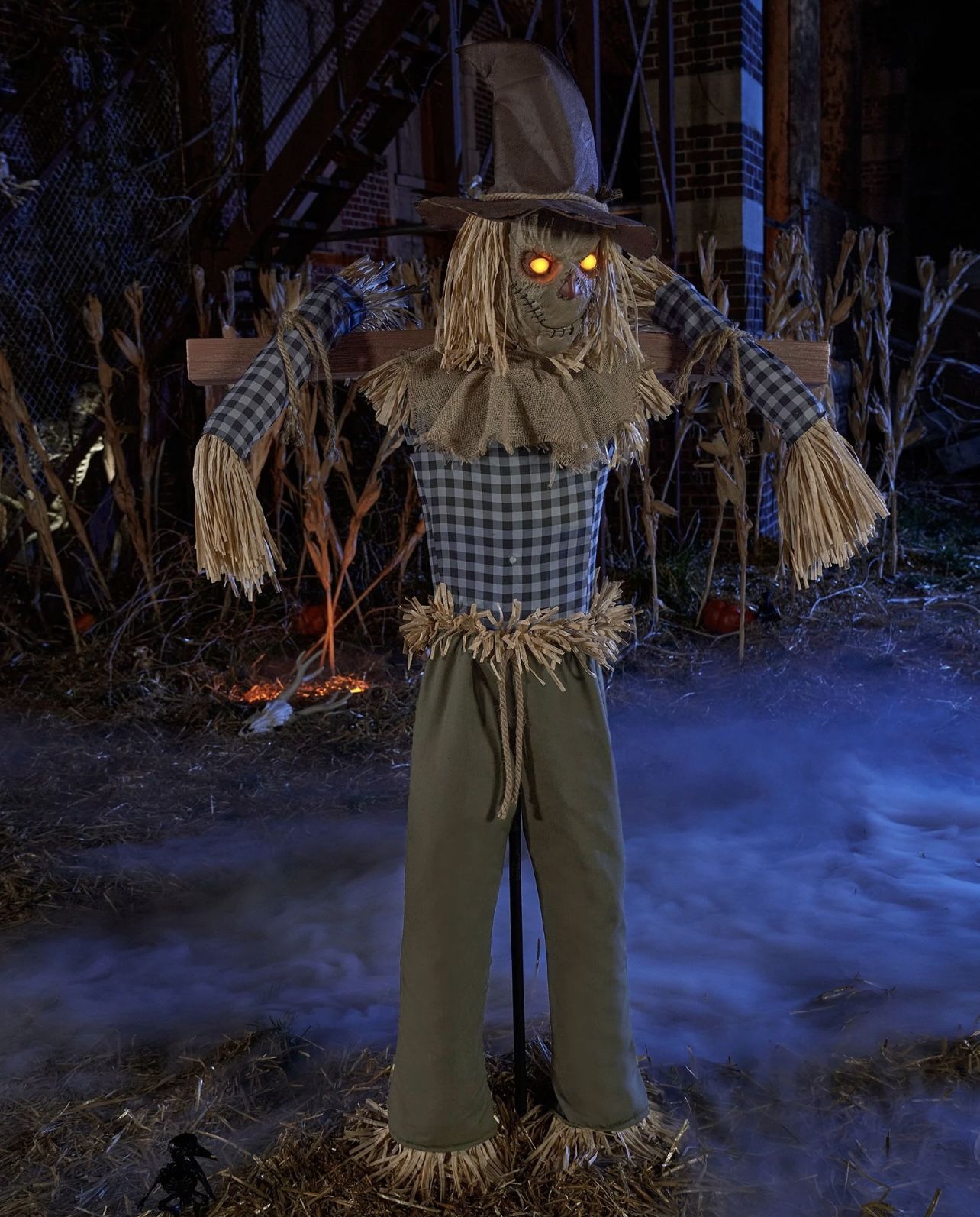 Halloween Night Stalker Scarecrow 5 Ft Animatronic