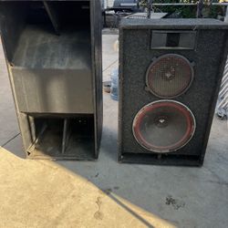 2 Speakers