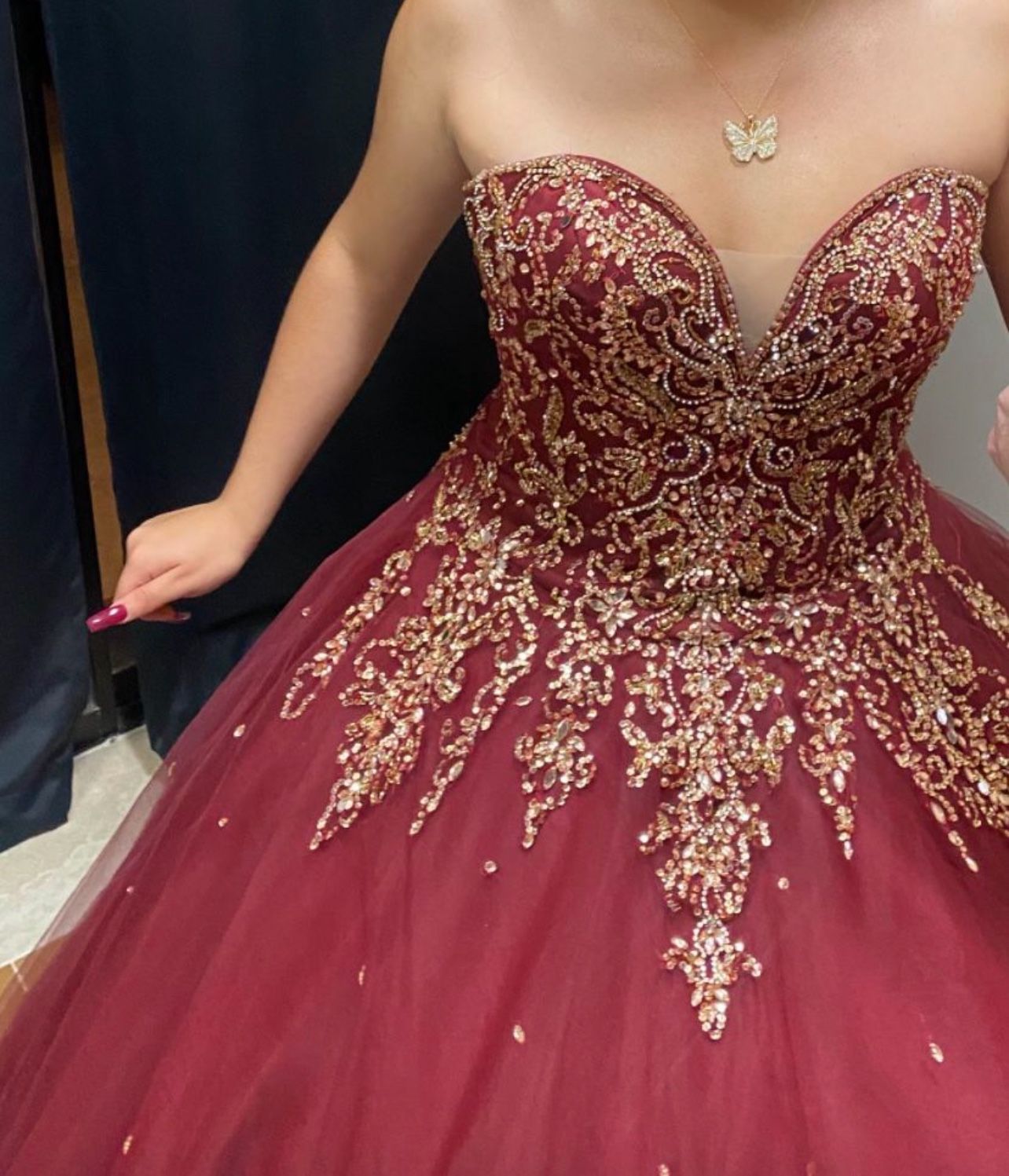 Quinceanera Dress (New) Size 6-8 burgundy & gold 