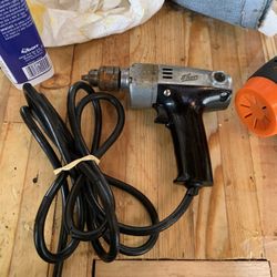 Thor 1/4" Compact Drill E110 9582