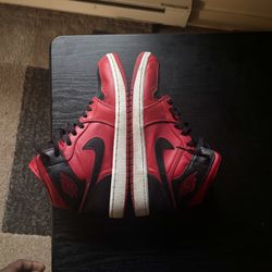 Jordan 1 Mid Reverse Bred (Desc)