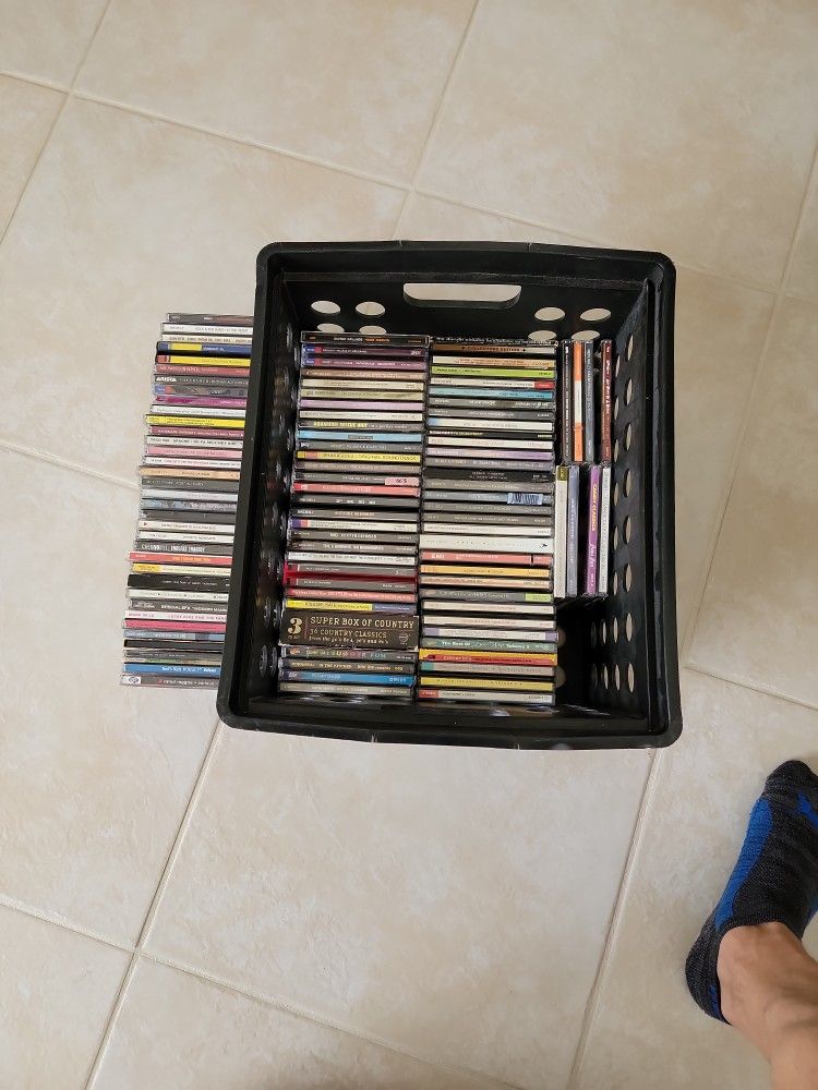 CD collection 100 CD'S Assorted