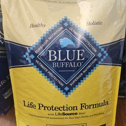 30lb Blue Buffalo Life Protection Formula Chicken & Brown Rice Adult Dry Dog Food 