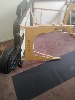 Massage table