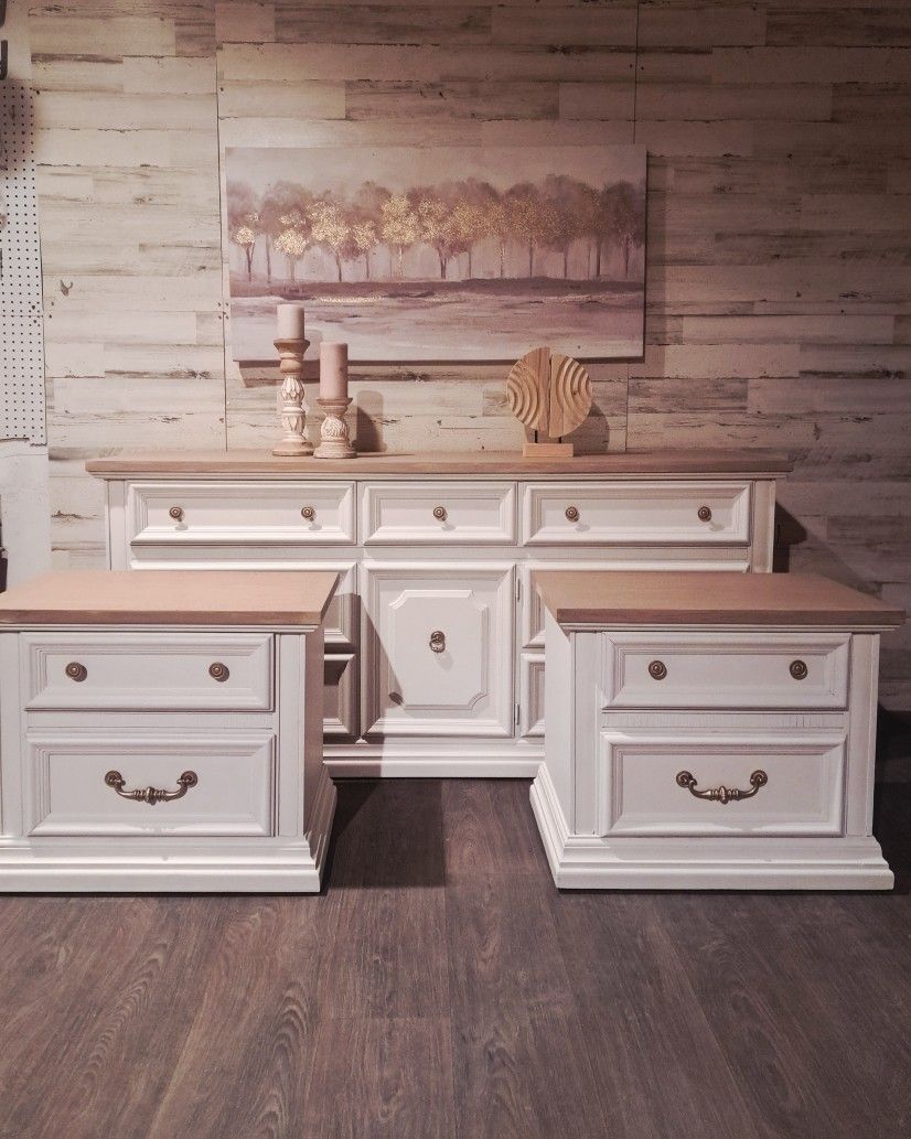 Refinished 3pc Dresser Set By Broyhill Furniture 