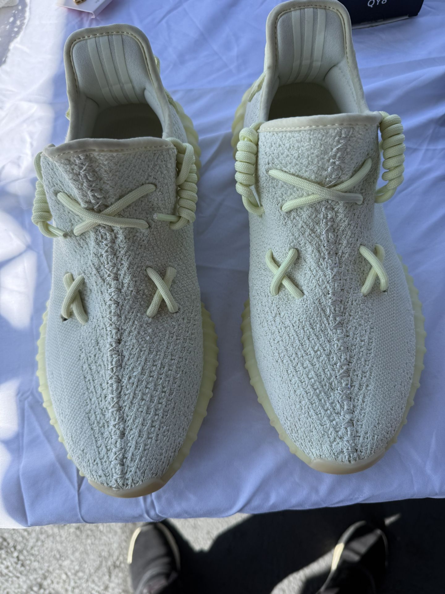 Yezzy Size 9