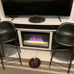 Chairs $25 Each Or Two For $45. 🎁🎈 Furniture, House And Business Furniture, Decoration, Stool, Bar Stool, Bar Furniture, Kitchen Furniture, Items, 