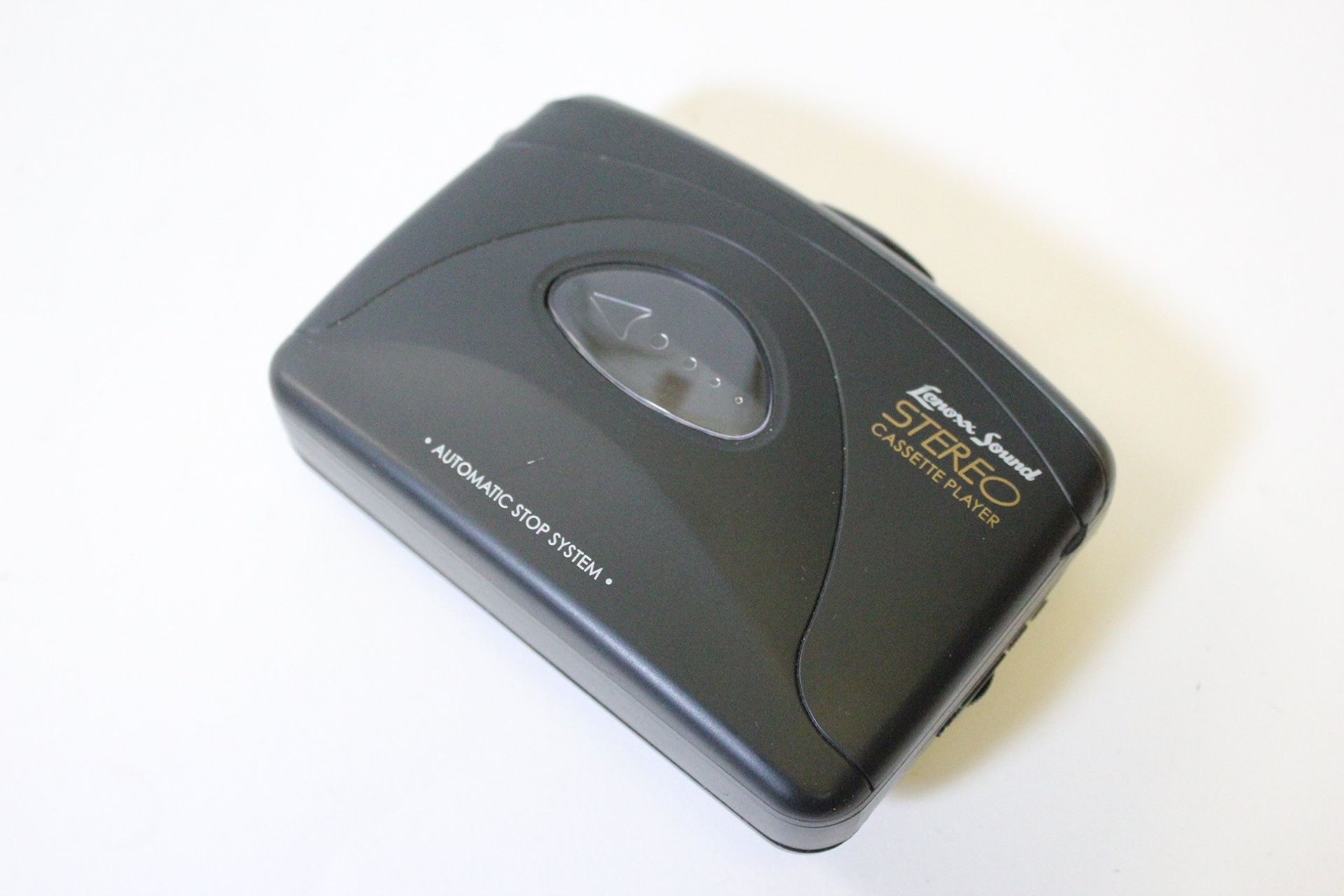 Lenoxx Sound Portable Stereo Cassette Tape Player 820M with earphones