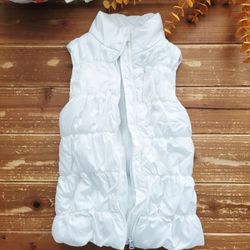 SIZE 10-12 GIRLS WHITE SEQUINED RUCHING PUFFER VEST