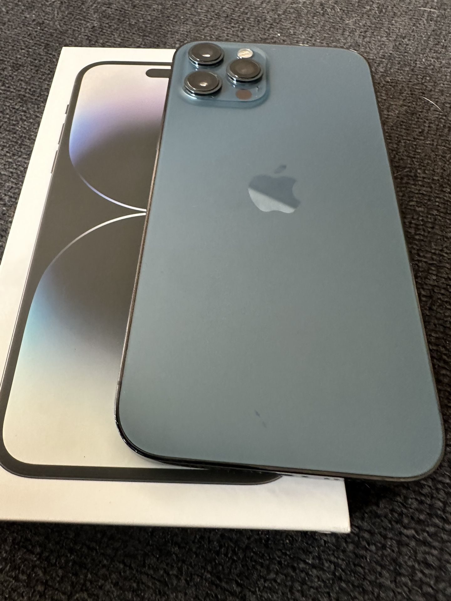 iPhone 14 Pro Max