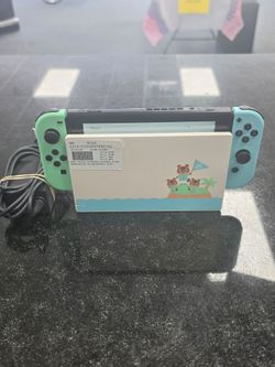 Nintendo Switch Animal Crossing Edition with Dock, Joycons and Charger. HAC-001 (01)