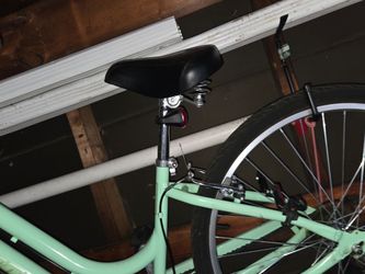 24-in huffy girls bike with spring c barely used