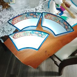 Japanese  Imari Porcelain Serving Dish 