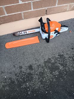 stihl chain saw with 16" bar model MS-182 brand new with cover