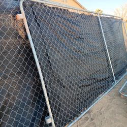 13 Fence Penals With Mesh Private Screen For 80 Bucks A Piece