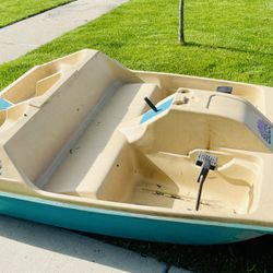 Paddle/ Family- Fun/ “ Fishing “ boat