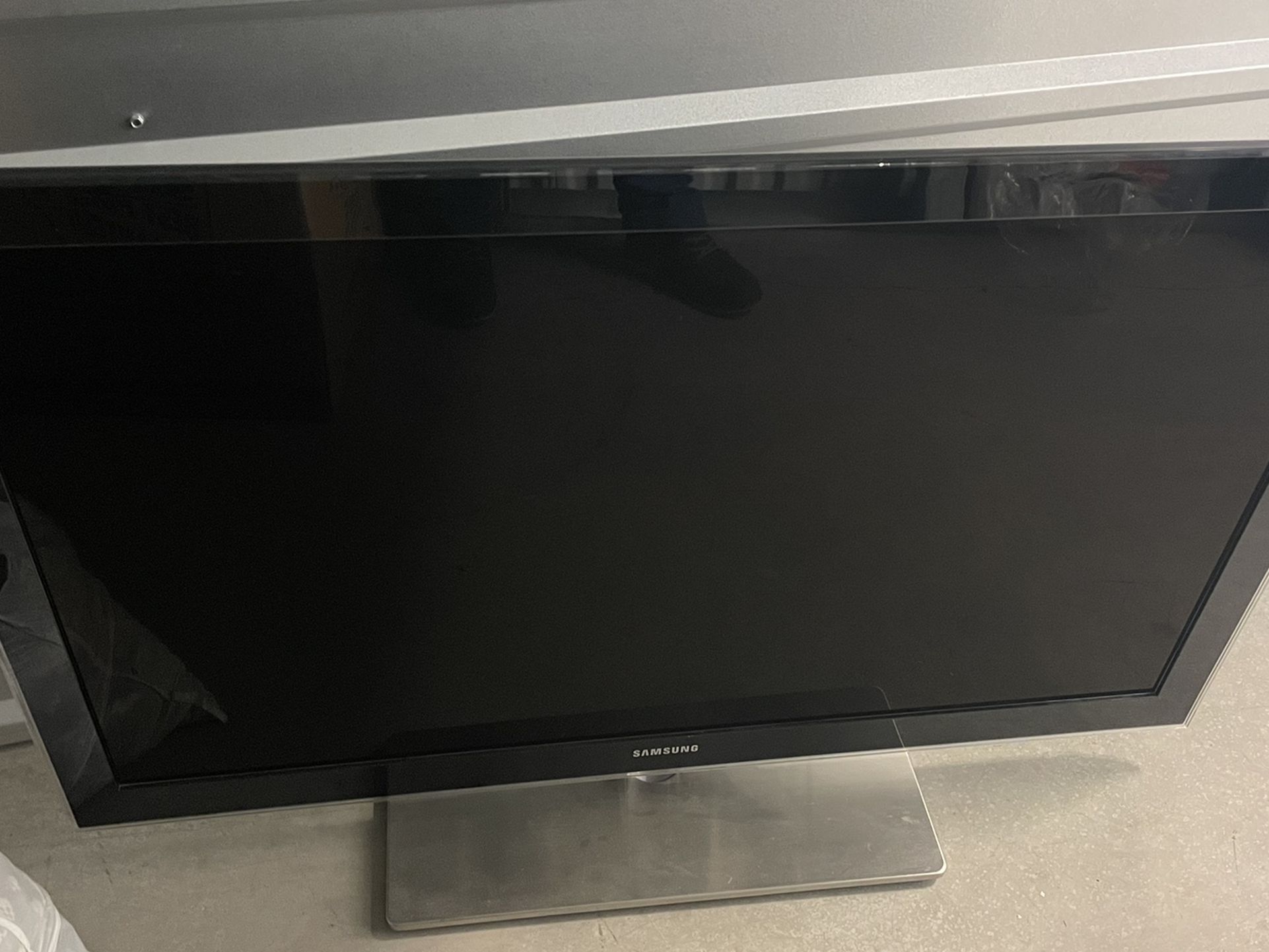 46” Samsung LED TV