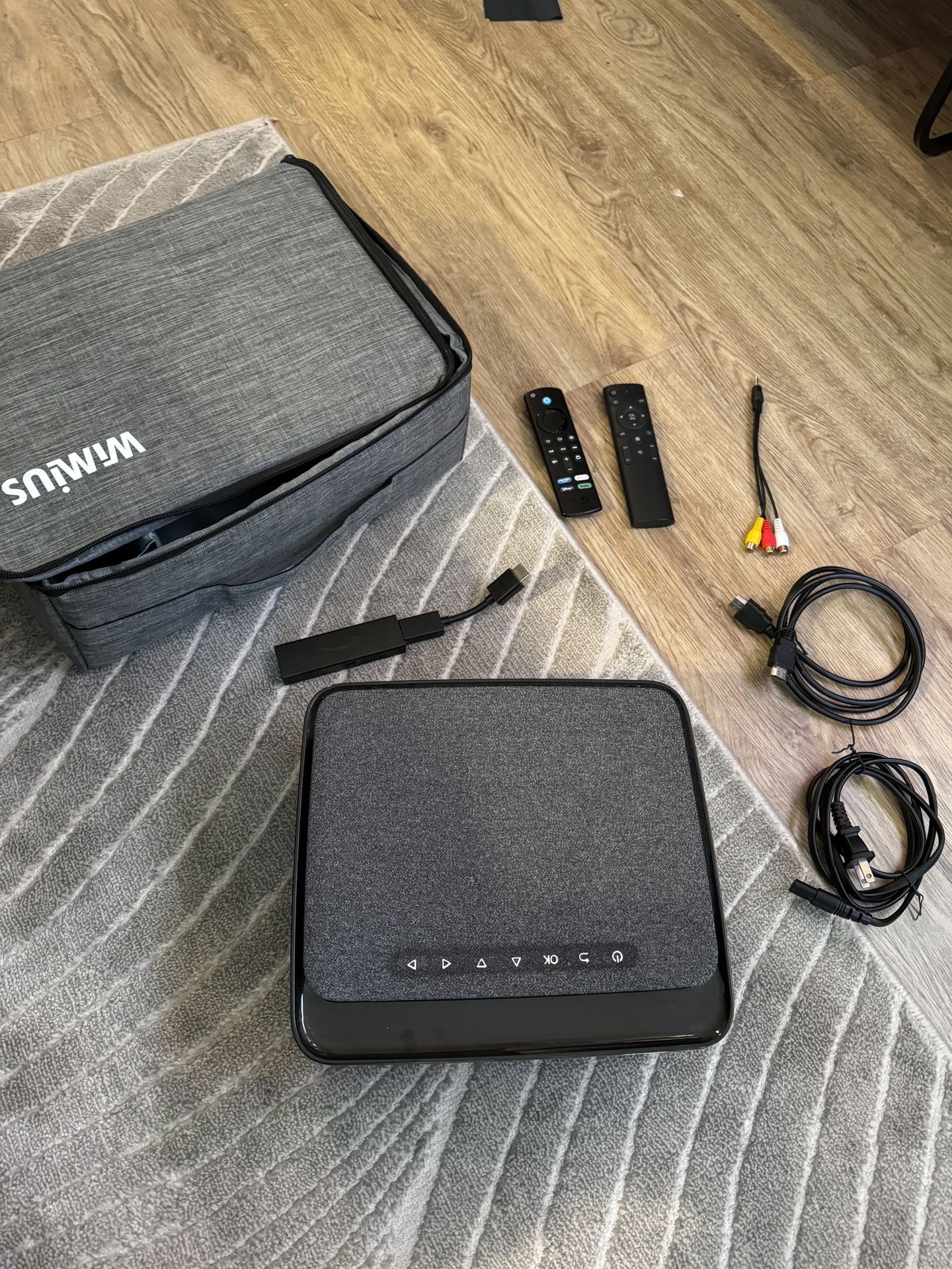 WiMiUS K1 Projector With Extras