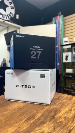 Fujifilm X-T30III silver with 27mm f2.8