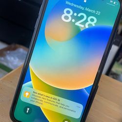 Black iPhone 11,  100% Battery T-Mobile