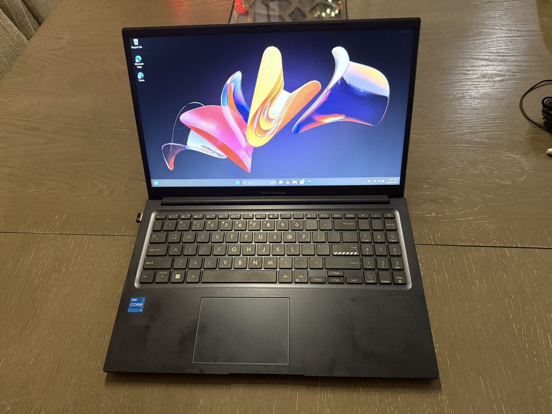 Asus Vivobook Laptop