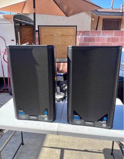 QSC K12.2 Speakers