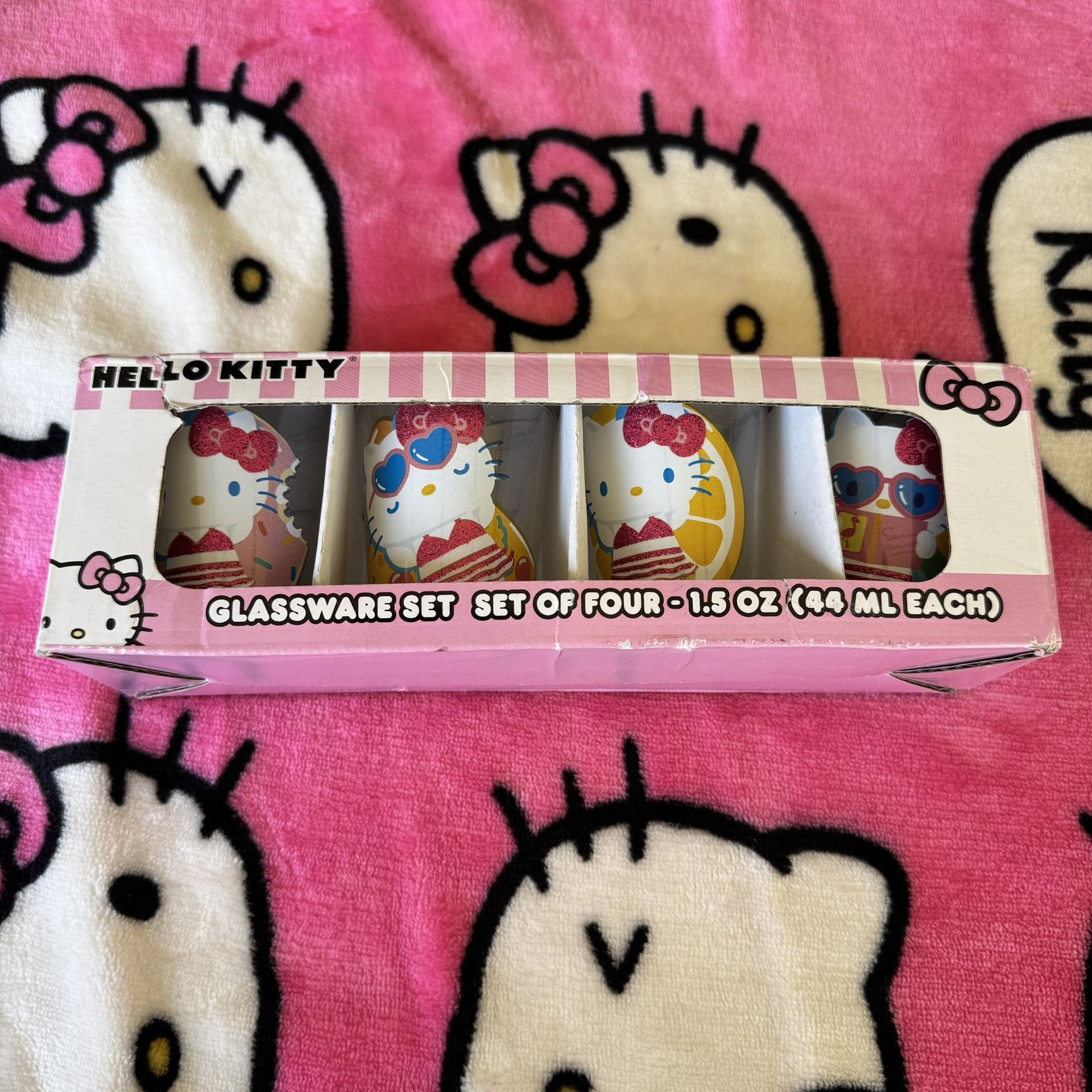 Hello Kitty Summer Glassware Set - 4 Shot Glasses