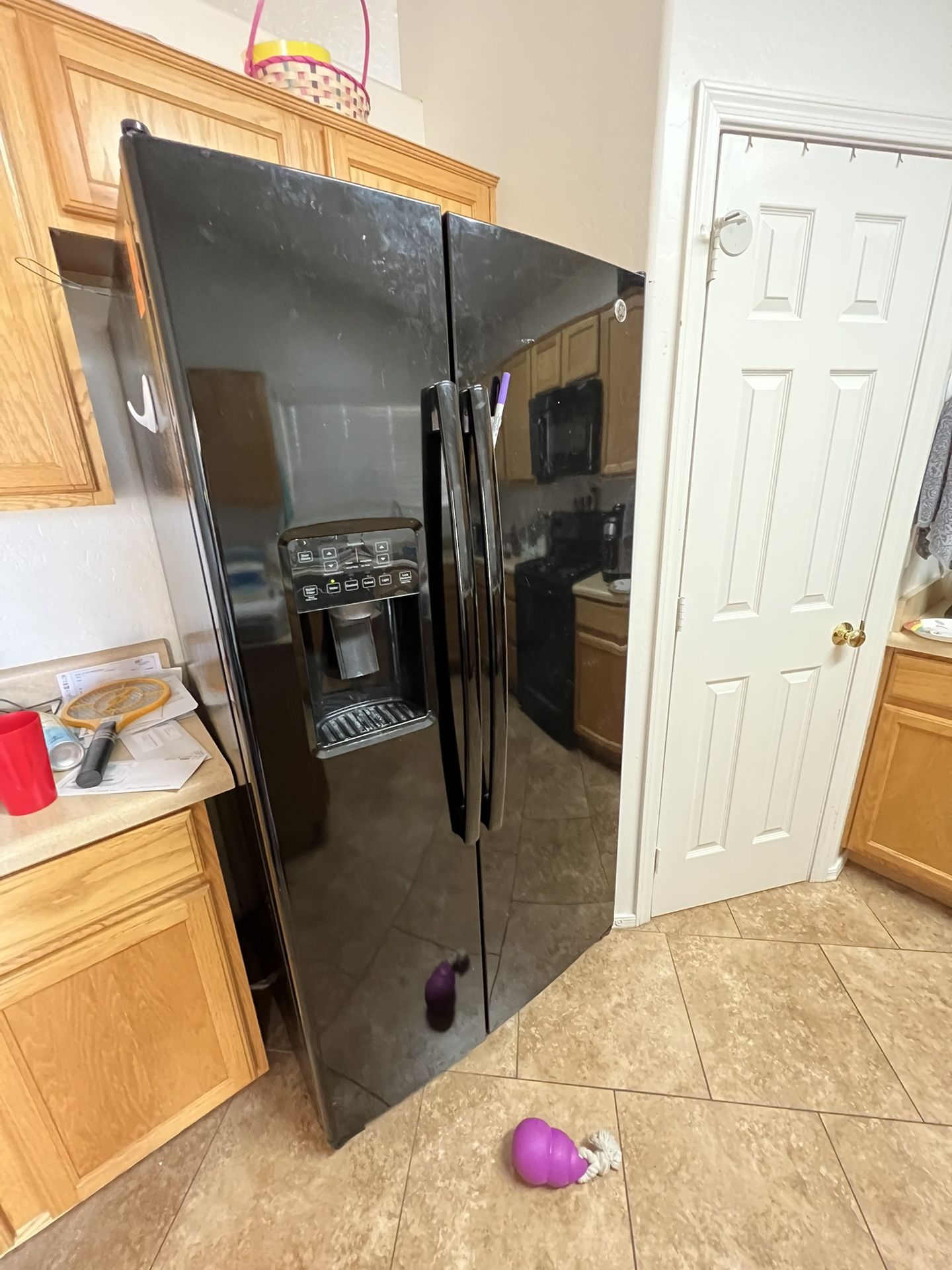 Black Refrigerator , Oven , Microwave, And Dishwasher