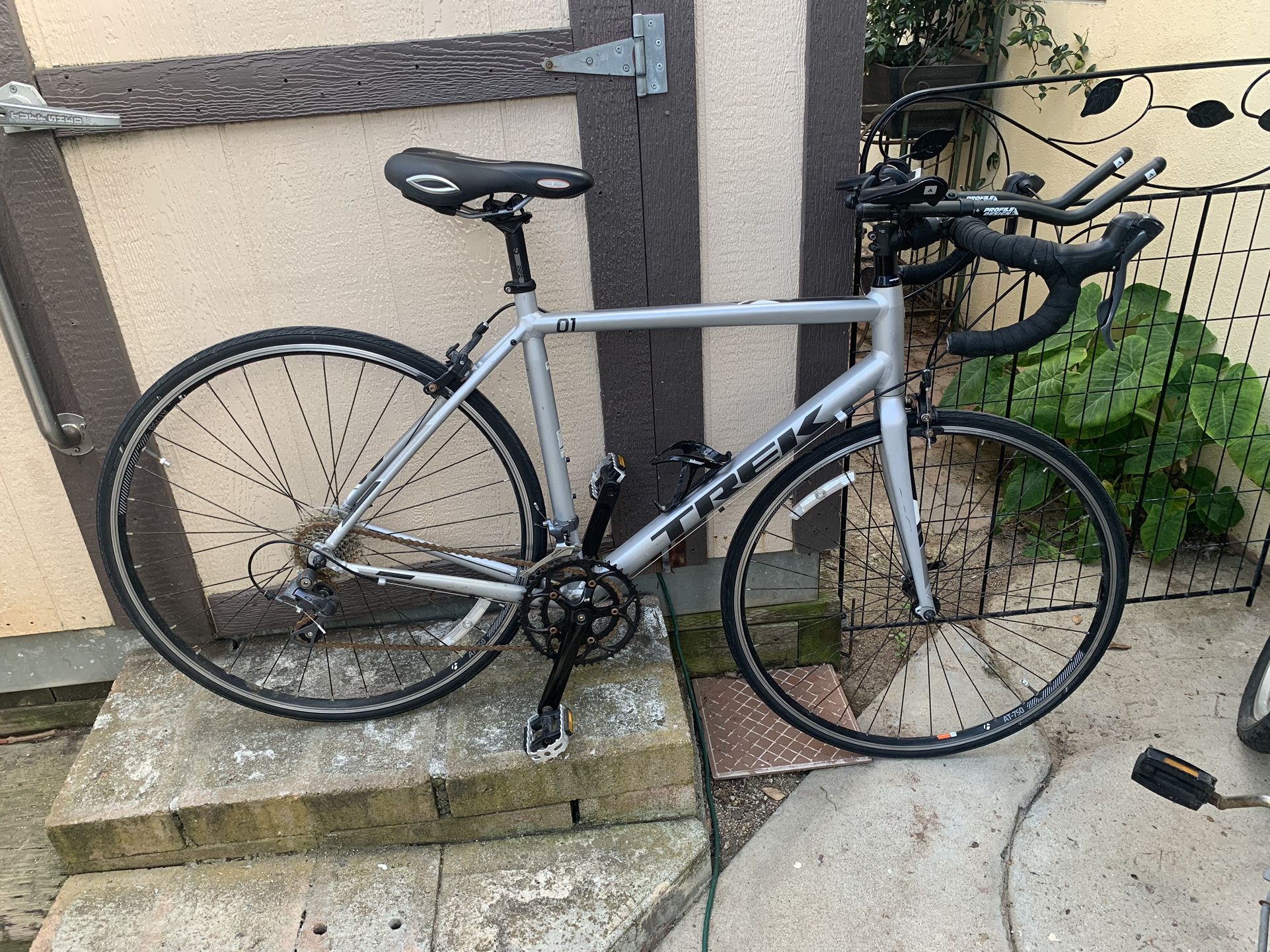 SPEED BIKE TREK