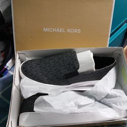 Michael Kors Size 10