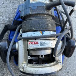 RYOBi Router