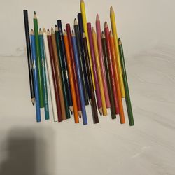 Crayola And Artists Loft Colored Pencils 