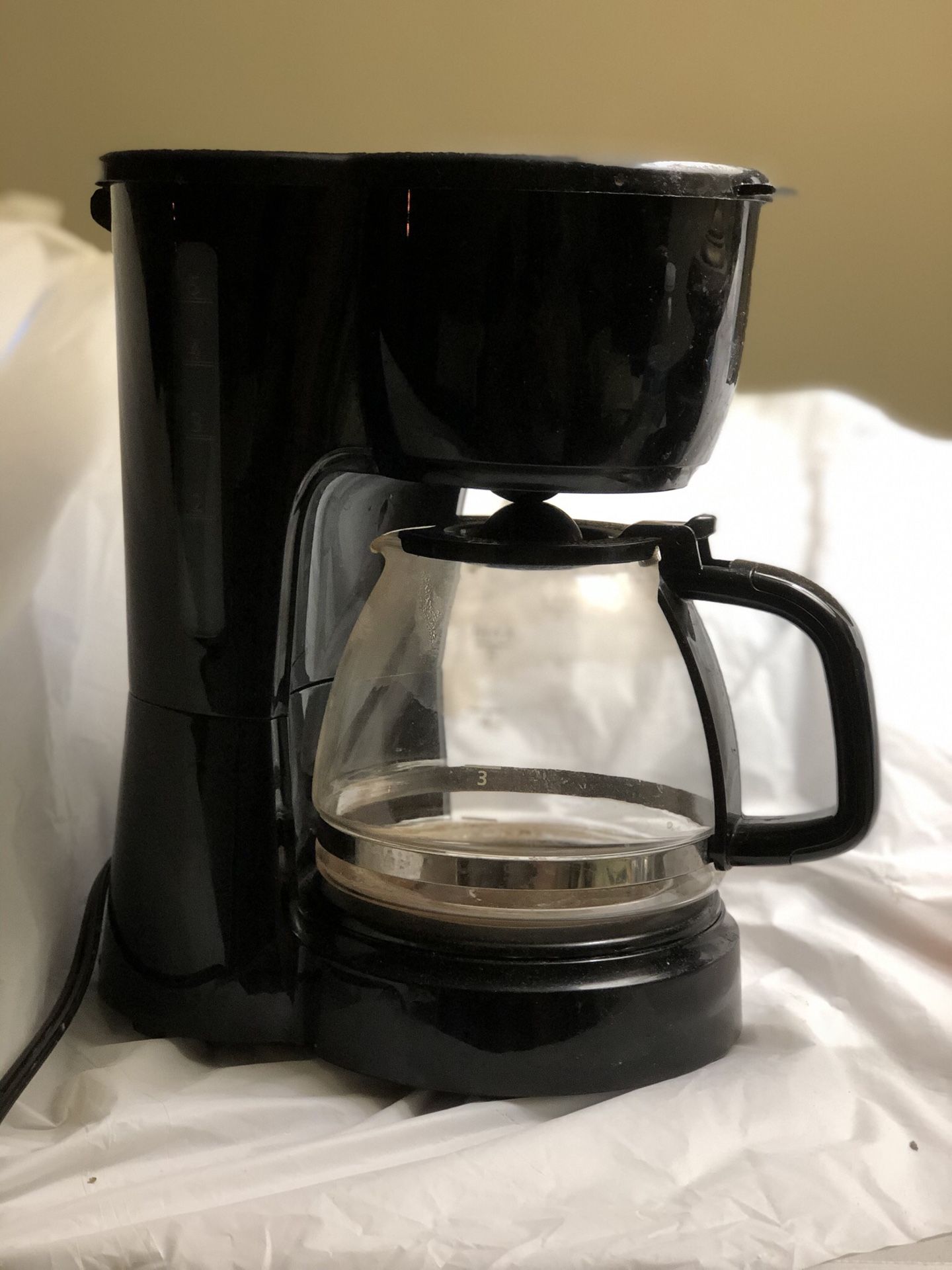 Coffee maker. 5$