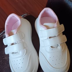 Toddler girl sneakers
