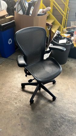 Herman Miller Arron