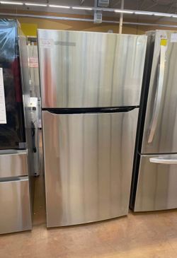 Lg Refrigerator 33 inch wide stainless steel