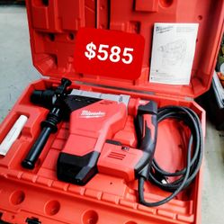 
Milwaukee
15 Amp 1-3/4 in. SDS-MAX Corded Combination Hammer with E-Clutch