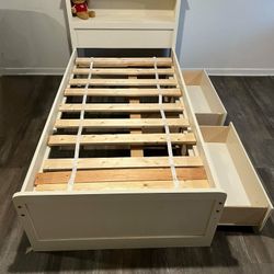 Twin Bed With Draws And Storage 